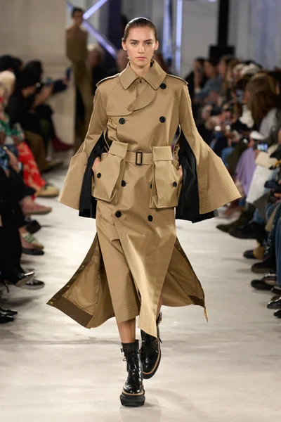 Look 17